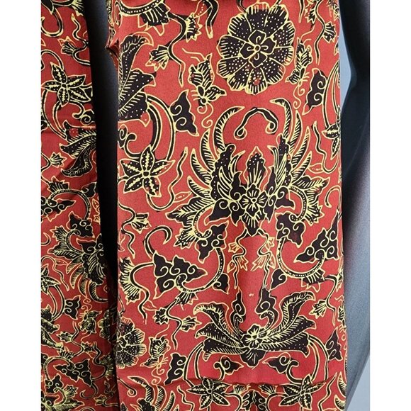 Large New Silk Sarong Wrap Scarf Red Gold Black Floral 75 x 44 - Picture 3 of 5